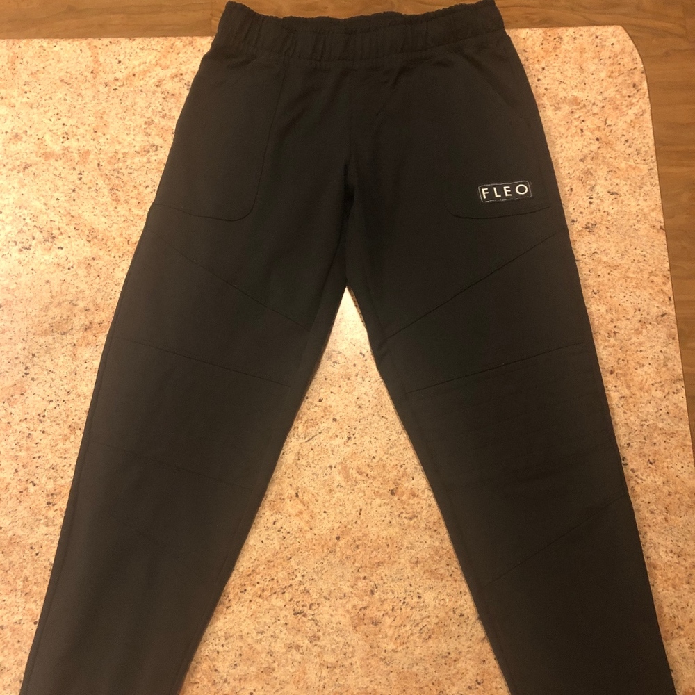 Fleo Joggers